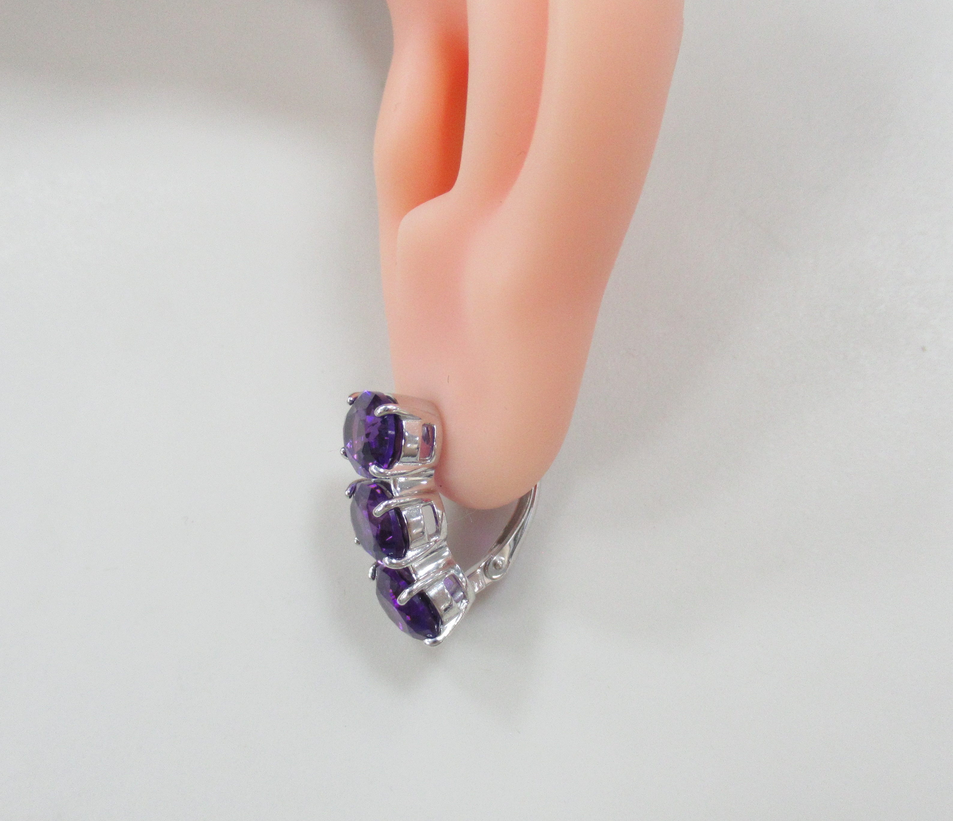 Серебряные серьги с аметистами